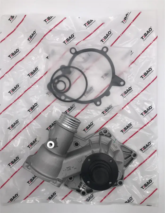 11510007043 Engine Parts BMW Water Pump for BMW 7 (E38), 8 (E31)