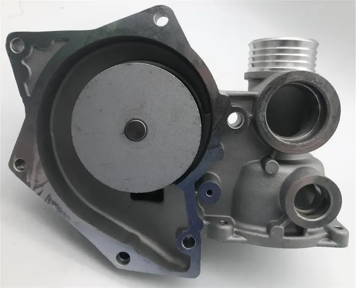 11510007043 Engine Parts BMW Water Pump for BMW 7 (E38), 8 (E31)