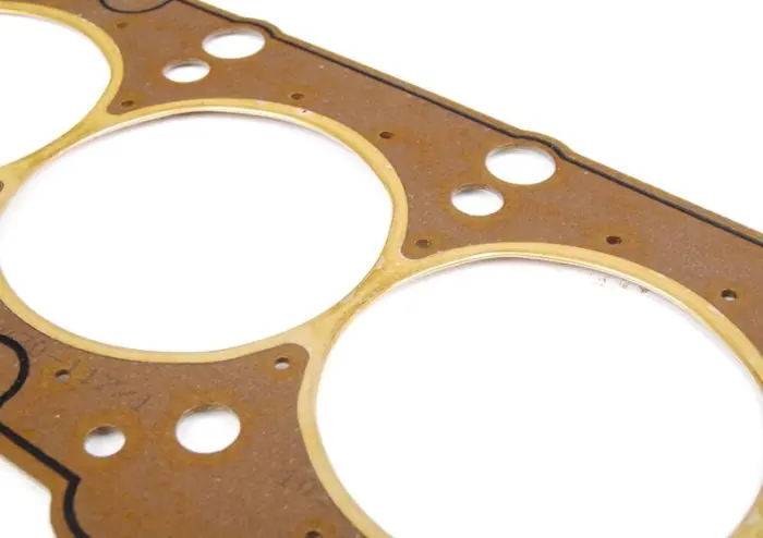 11121721546 Engine Parts Cylinder Head Gasket for BMW 3 (E30)