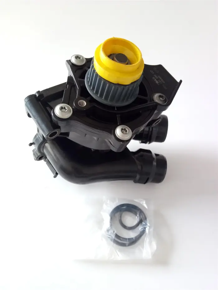 06H121026CC Engine Parts Water Pump for AUDI TT, VW BEETLE, SEAT EXEO ST (3R5), SKODA SUPERB II Estate (3T5)