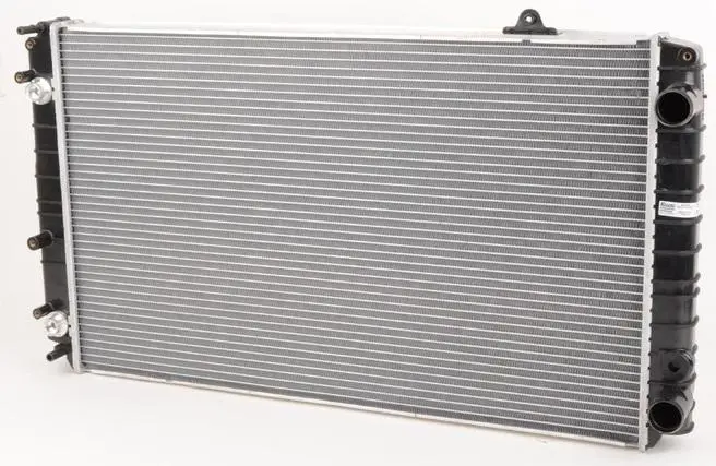 4D0121251R Engine Parts Radiator for AUDI A8 / S8 D2 (4D2, 4D8)