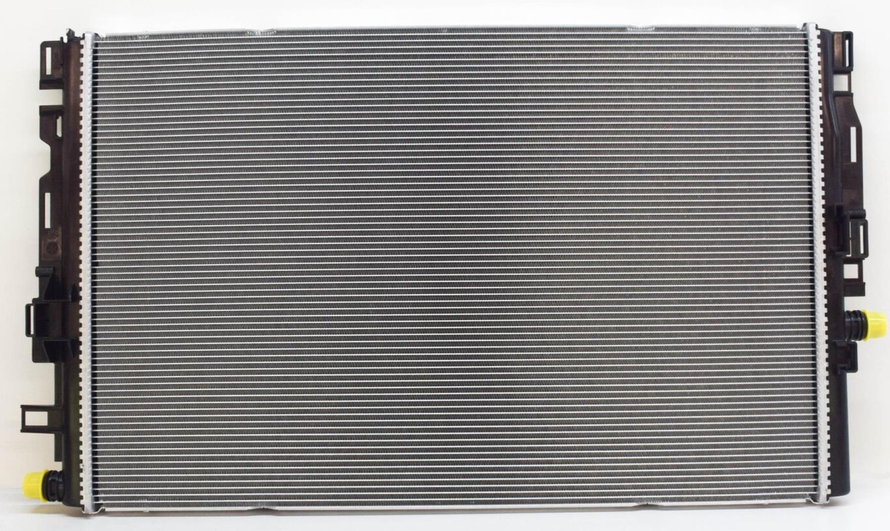 0995005403 Engine Parts Radiator for